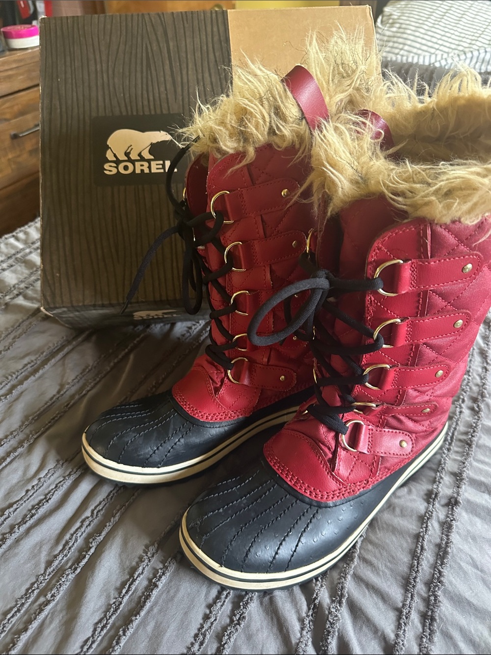 Sorel Tofino CVS waterproof Boot with fur size 9